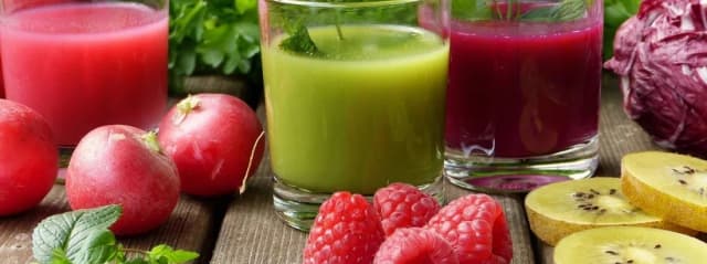 Przepisy na zdrowe koktajle z blendera, które poprawią Twoje samopoczucie Przepisy na zdrowe koktajle z blendera, które poprawią Twoje samopoczucie